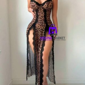 Nuisette sexy avec fente haute
